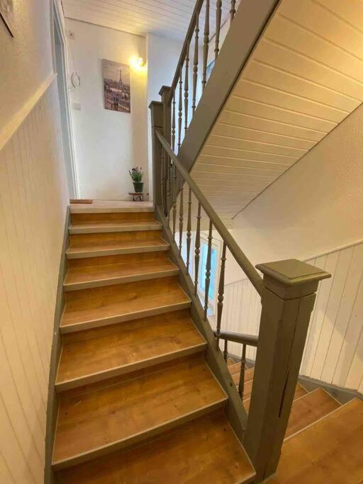 Nisay Home - 3 Room Apartment - A1 Лудвигсбург Екстериор снимка